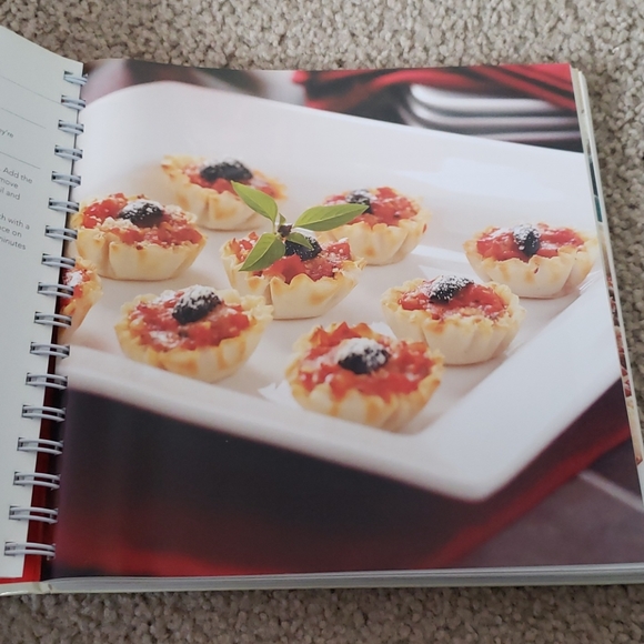 Taste of Home The New Appetizer Cookbook - Picture 4 of 7